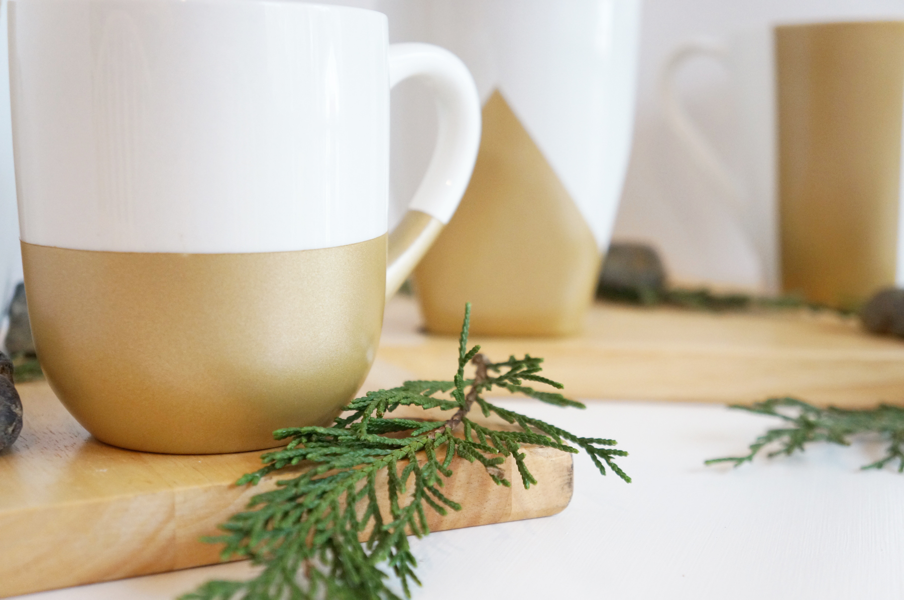 DIY Gold Geometric Mugs