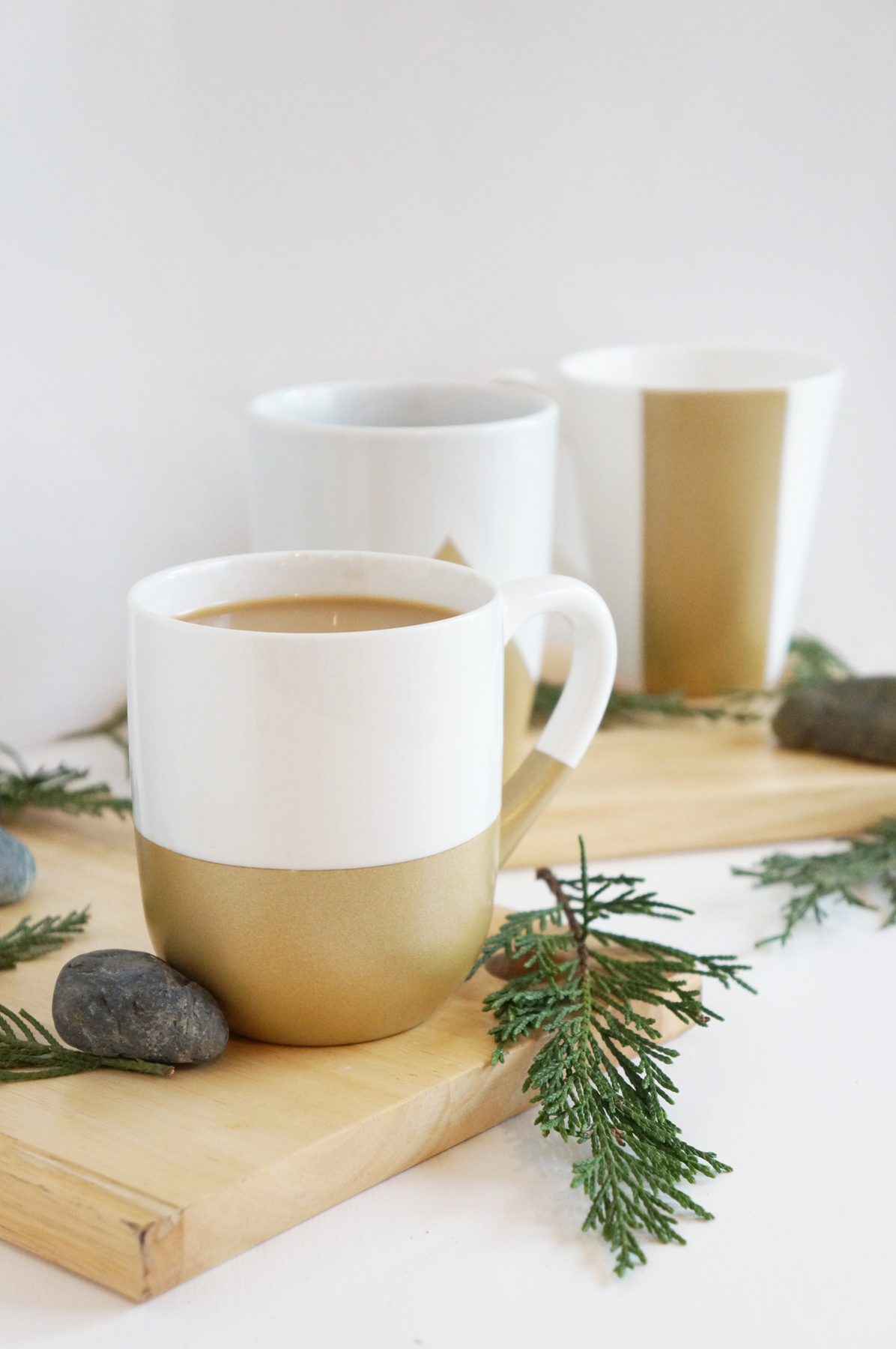 DIY Gold Geometric Mugs