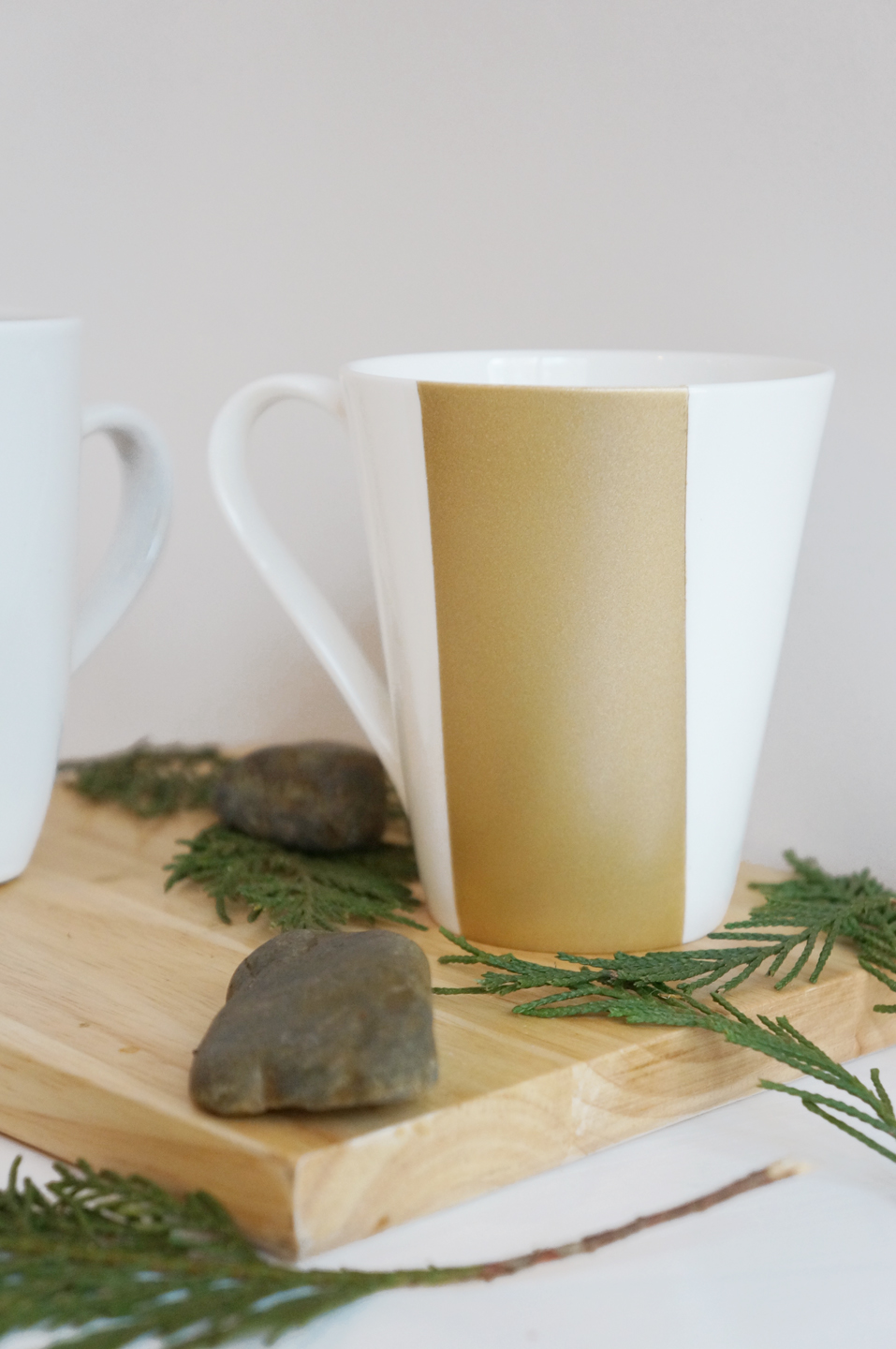 DIY Gold Geometric Mugs