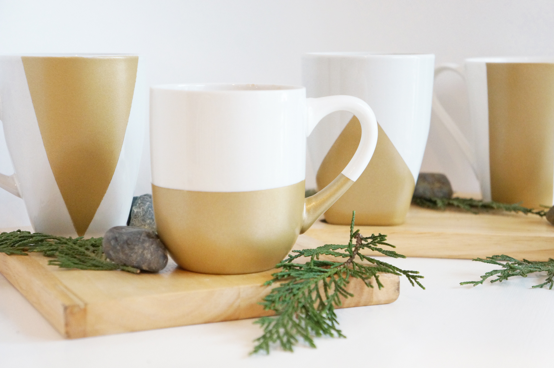 DIY Gold Geometric Mugs