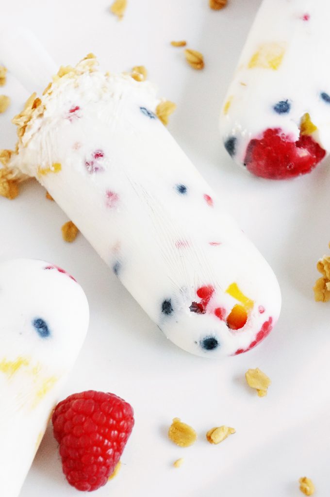 yogurt parfait popsicles