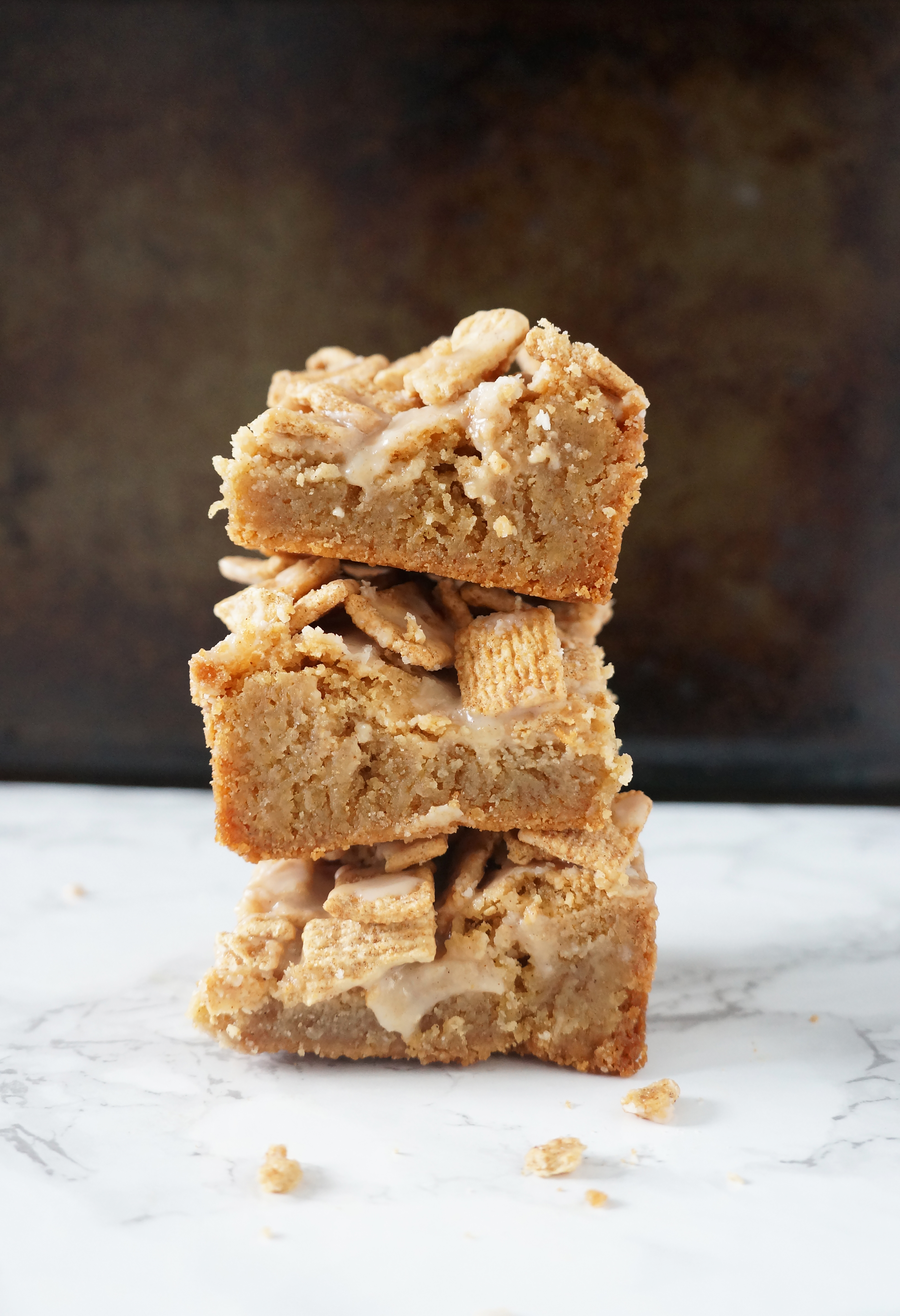 Cinnamon Toast Crunch Cookie Bars