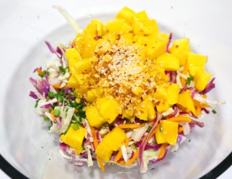 Hawaiian Mango Slaw