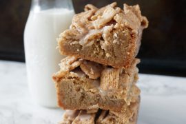 Cinnamon Toast Crunch Cookie Bars